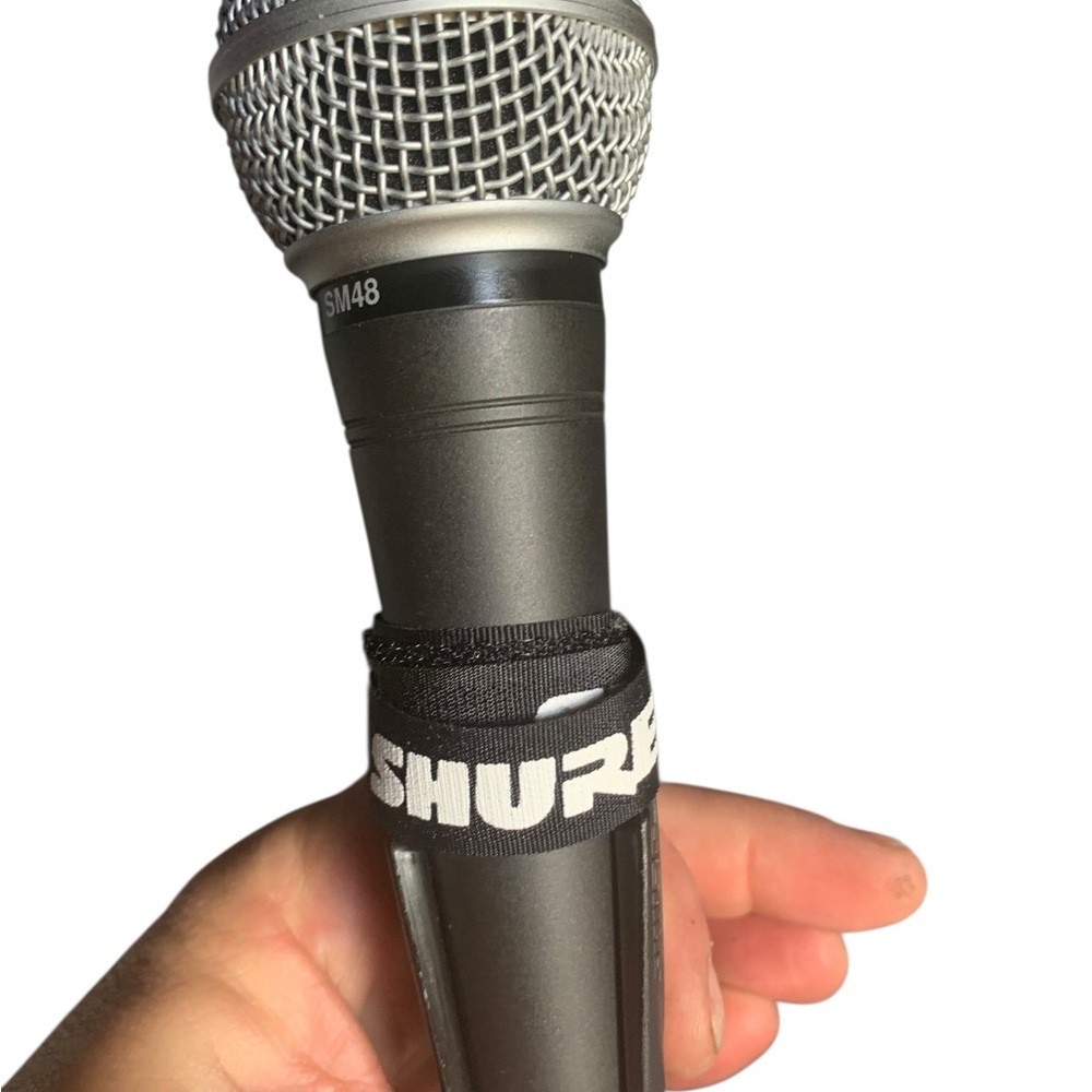 Shure SM48 Handheld Microphone - Black and Silver - Picture 4 of 8